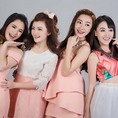 四个女生 不要在我寂寞的时候说爱我