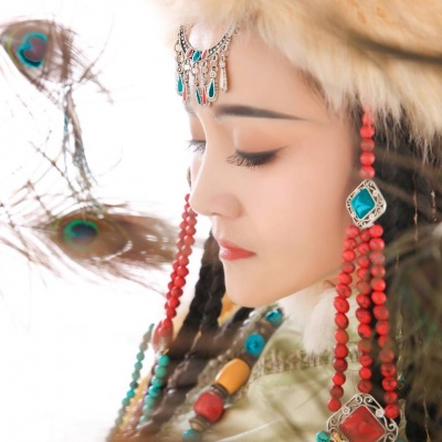 乌兰君儿资料,乌兰君儿最新歌曲,乌兰君儿MV视频,乌兰君儿音乐专辑,乌兰君儿好听的歌