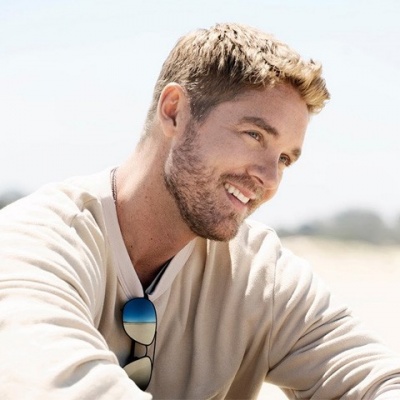 Brett Young、Riley Clemmons