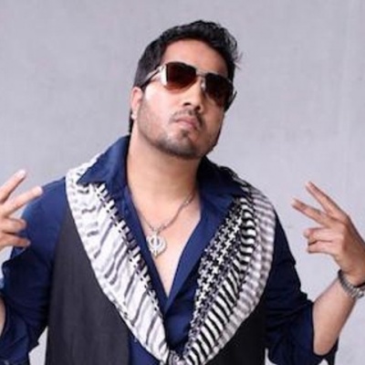 Mika Singh、amitabh bhattacharya