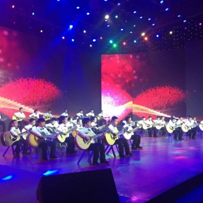 六弦无限乐团资料,六弦无限乐团最新歌曲,六弦无限乐团MV视频,六弦无限乐团音乐专辑,六弦无限乐团好听的歌