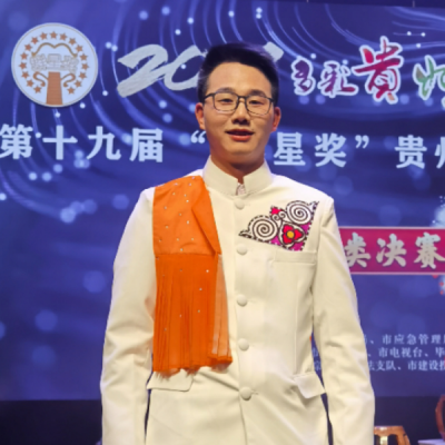 罗庆华资料,罗庆华最新歌曲,罗庆华MV视频,罗庆华音乐专辑,罗庆华好听的歌