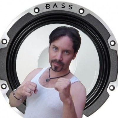 Bassotronics、Bass Mekanik、Neil Case