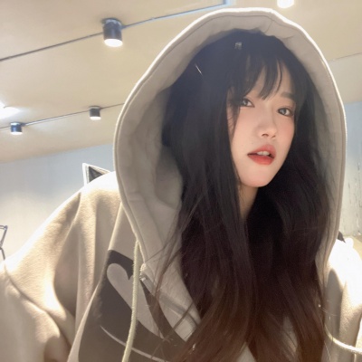 董一涵资料,董一涵最新歌曲,董一涵MV视频,董一涵音乐专辑,董一涵好听的歌