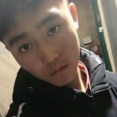 俄木石布资料,俄木石布最新歌曲,俄木石布MV视频,俄木石布音乐专辑,俄木石布好听的歌