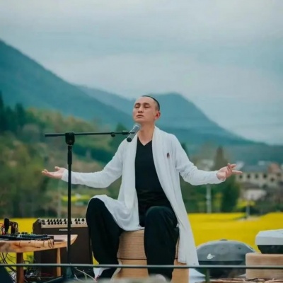 智缘资料,智缘最新歌曲,智缘MV视频,智缘音乐专辑,智缘好听的歌