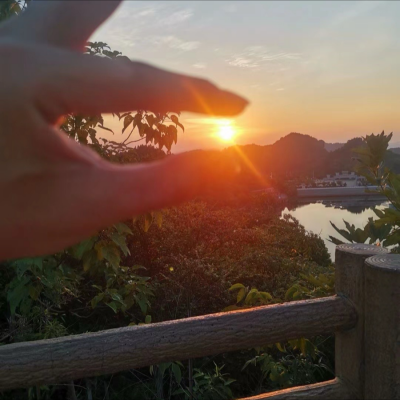 一束花资料,一束花最新歌曲,一束花MV视频,一束花音乐专辑,一束花好听的歌