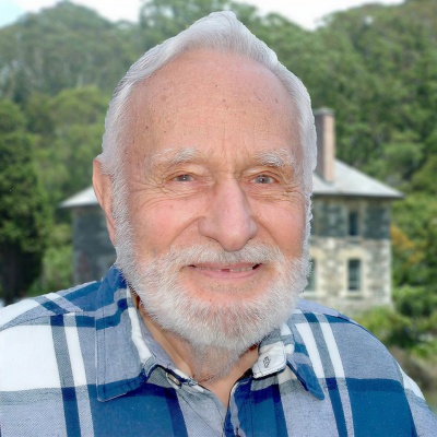 Russ Garcia资料,Russ Garcia最新歌曲,Russ GarciaMV视频,Russ Garcia音乐专辑,Russ Garcia好听的歌