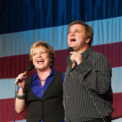 Jeff & Sheri Easter、Bill & Gloria Gaither、Laura Wright