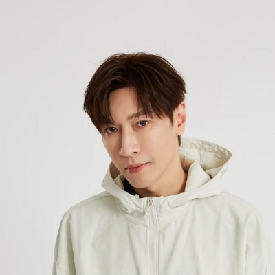 杨家成