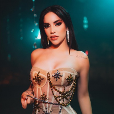 Kim Loaiza、JD Pantoja