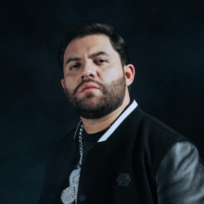Luis R Conriquez、Espinoza Paz