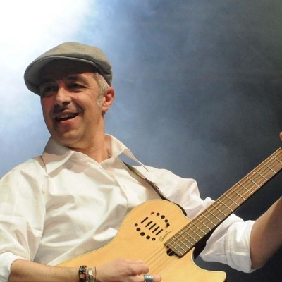 Davide Van De Sfroos资料,Davide Van De Sfroos最新歌曲,Davide Van De SfroosMV视频,Davide Van De Sfroos音乐专辑,Davide Van De Sfroos好听的歌