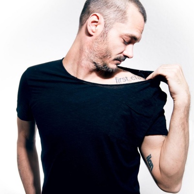 Lee Van Dowski资料,Lee Van Dowski最新歌曲,Lee Van DowskiMV视频,Lee Van Dowski音乐专辑,Lee Van Dowski好听的歌
