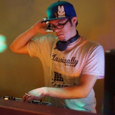 Trevor Vichas资料,Trevor Vichas最新歌曲,Trevor VichasMV视频,Trevor Vichas音乐专辑,Trevor Vichas好听的歌
