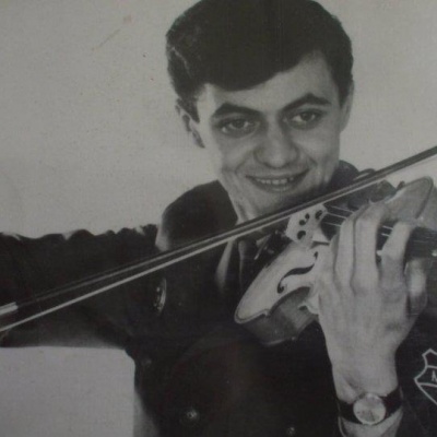 Karoly Puka资料,Karoly Puka最新歌曲,Karoly PukaMV视频,Karoly Puka音乐专辑,Karoly Puka好听的歌
