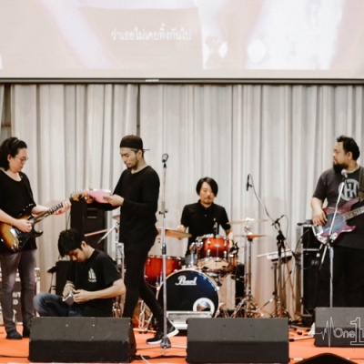 One Track资料,One Track最新歌曲,One TrackMV视频,One Track音乐专辑,One Track好听的歌