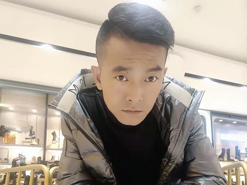 年轻不嗨，老年痴呆