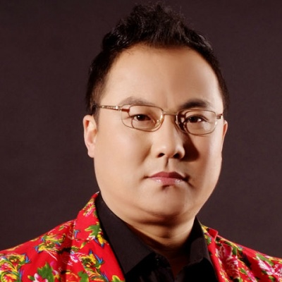 张强,大陆华语男歌手,代表作《等我有了钱你就嫁给我》.