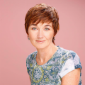 lari white