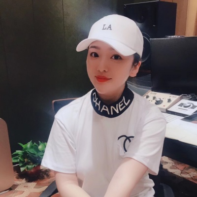 邢榕资料,邢榕最新歌曲,邢榕MV视频,邢榕音乐专辑,邢榕好听的歌