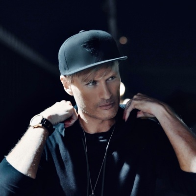 Are We Dreaming、Brian Tyler
