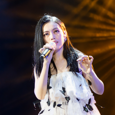 蒋凡、江美琪