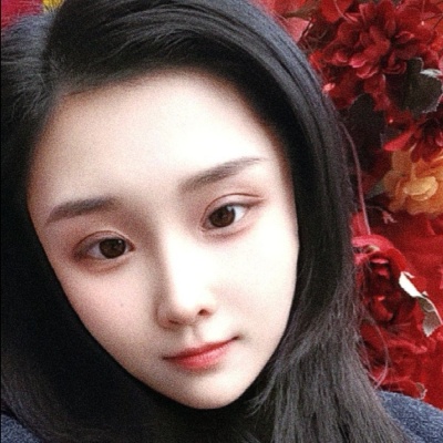 蕾姑娘Lee